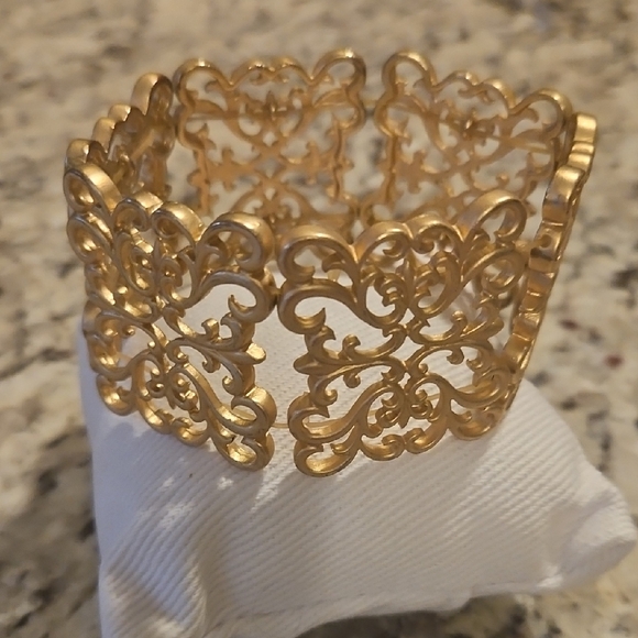 Jewelry - Elegant Gold Filigree Cuff Bracelet